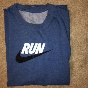 Nike men’s medium